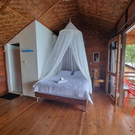 Treetop Guesthouse And Bungalows Сабанг Екстериор снимка