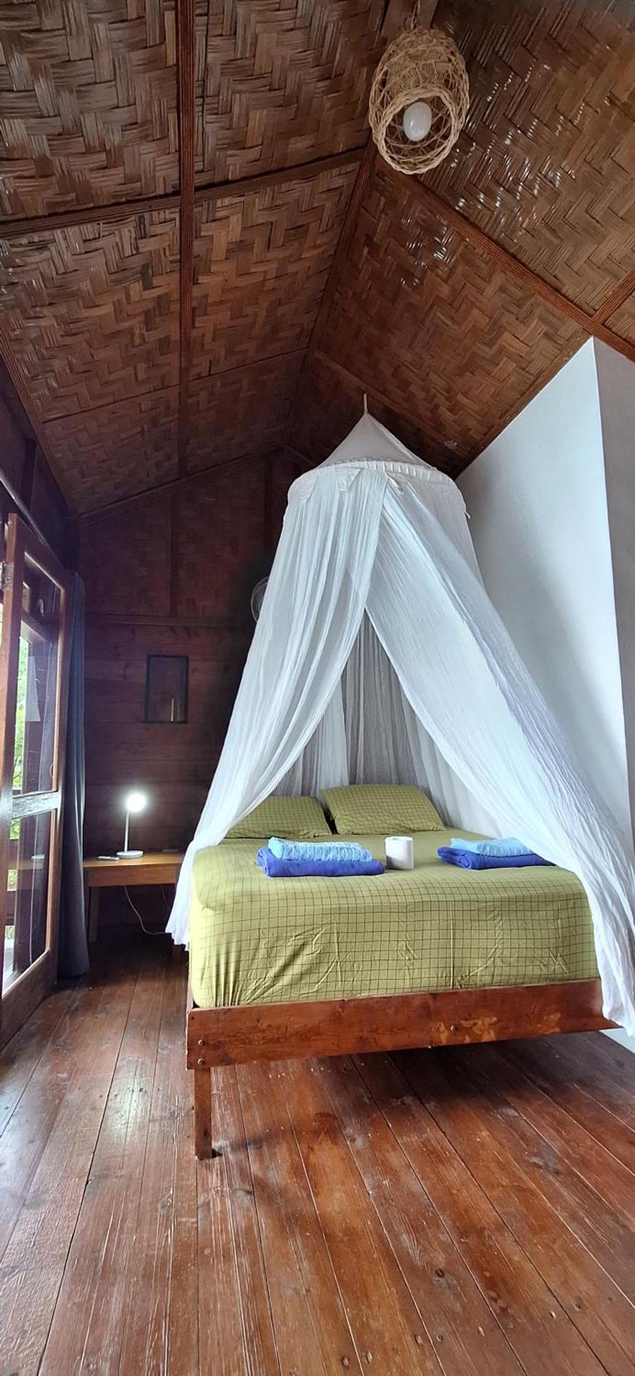 Treetop Guesthouse And Bungalows Сабанг Екстериор снимка